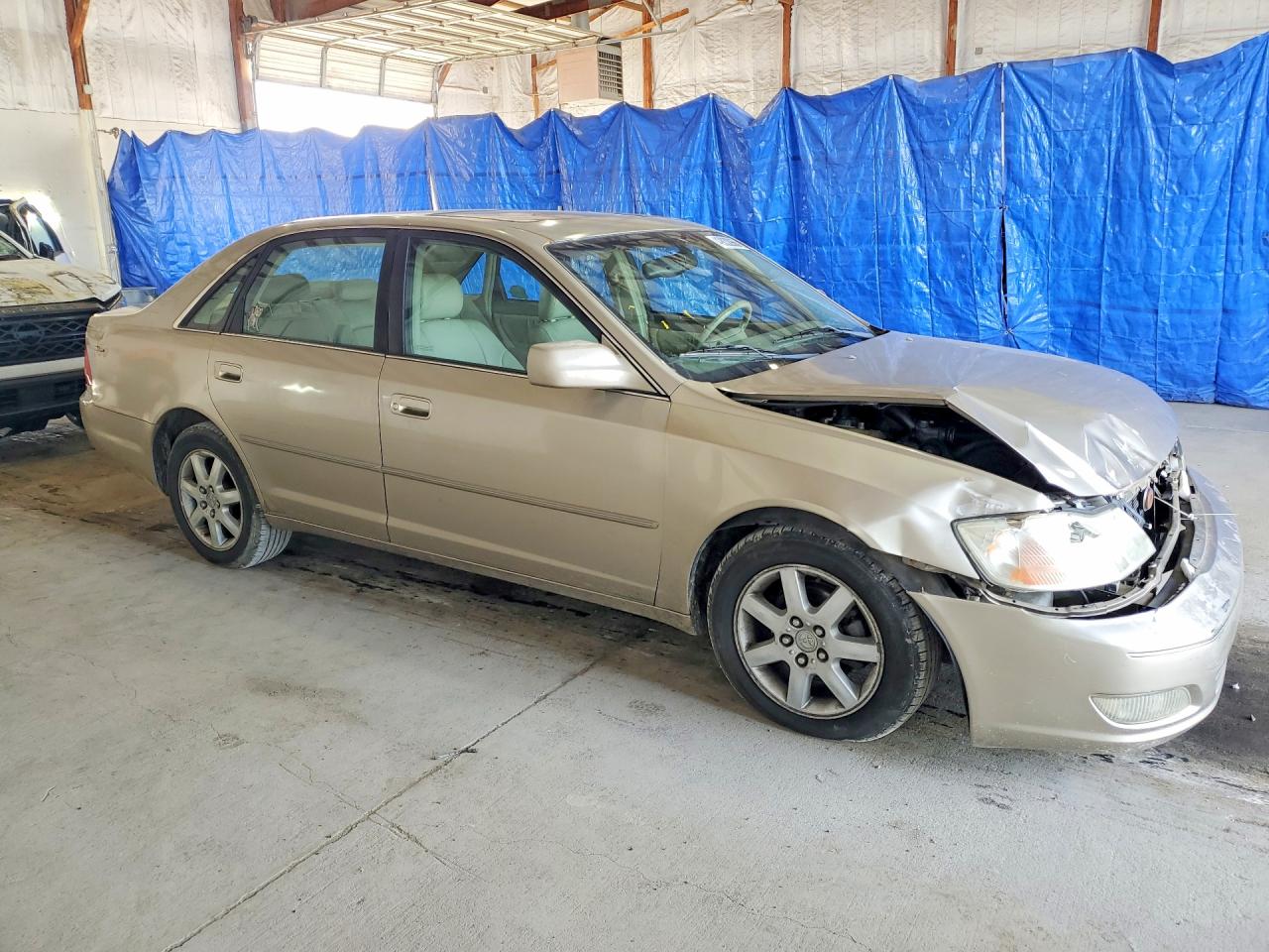 2000 TOYOTA AVALON photo 7