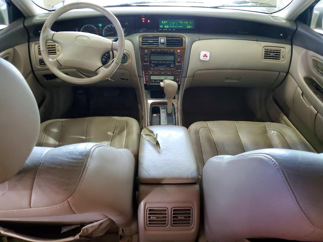 2000 TOYOTA AVALON photo 15