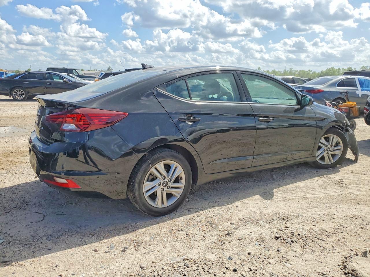 2020 HYUNDAI ELANTRA SEL photo 7