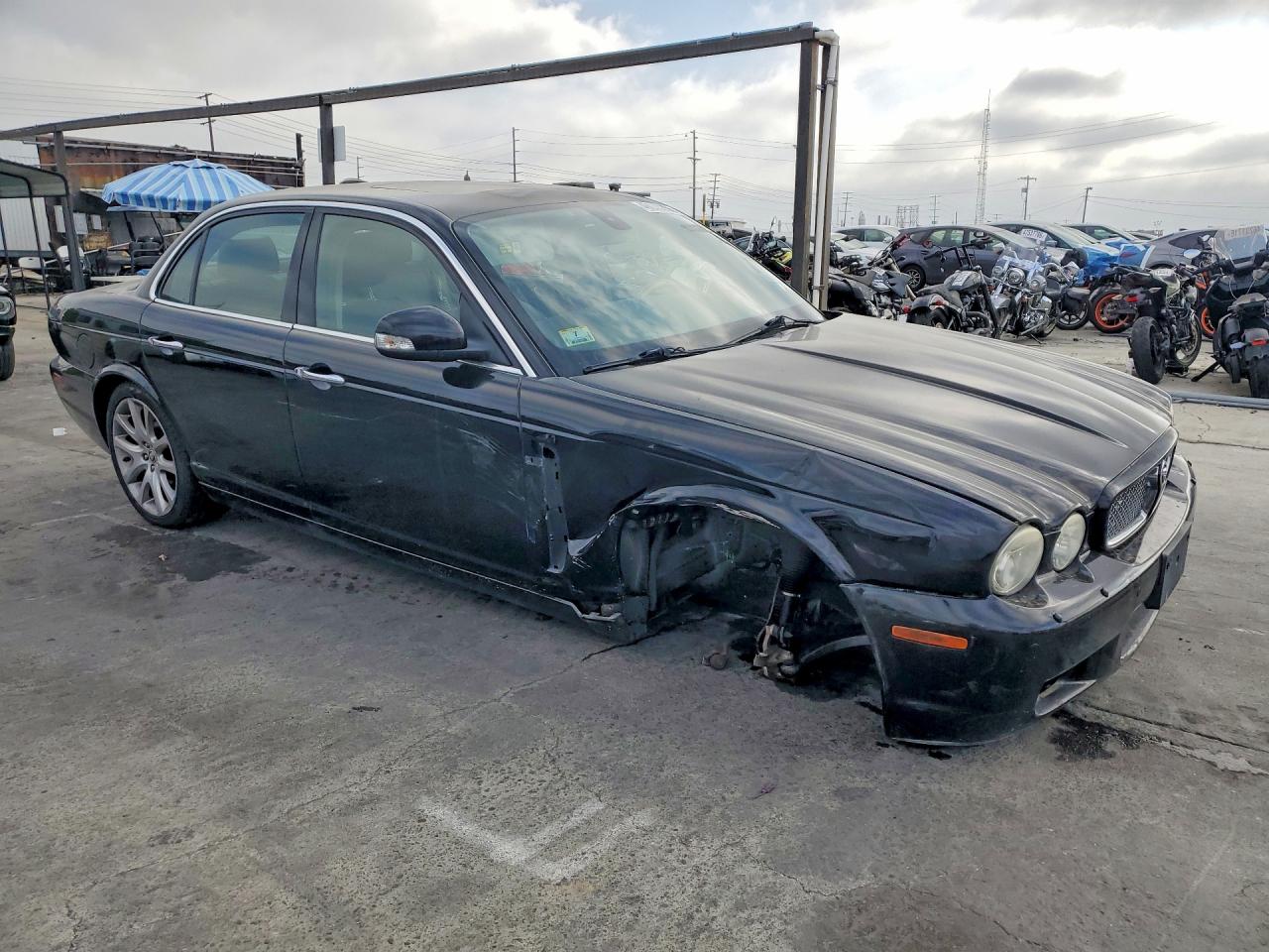2008 JAGUAR XJ8 photo 10