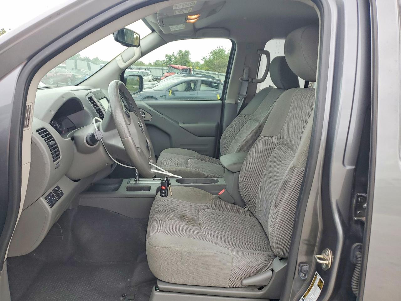 2019 NISSAN FRONTIER SV photo 19