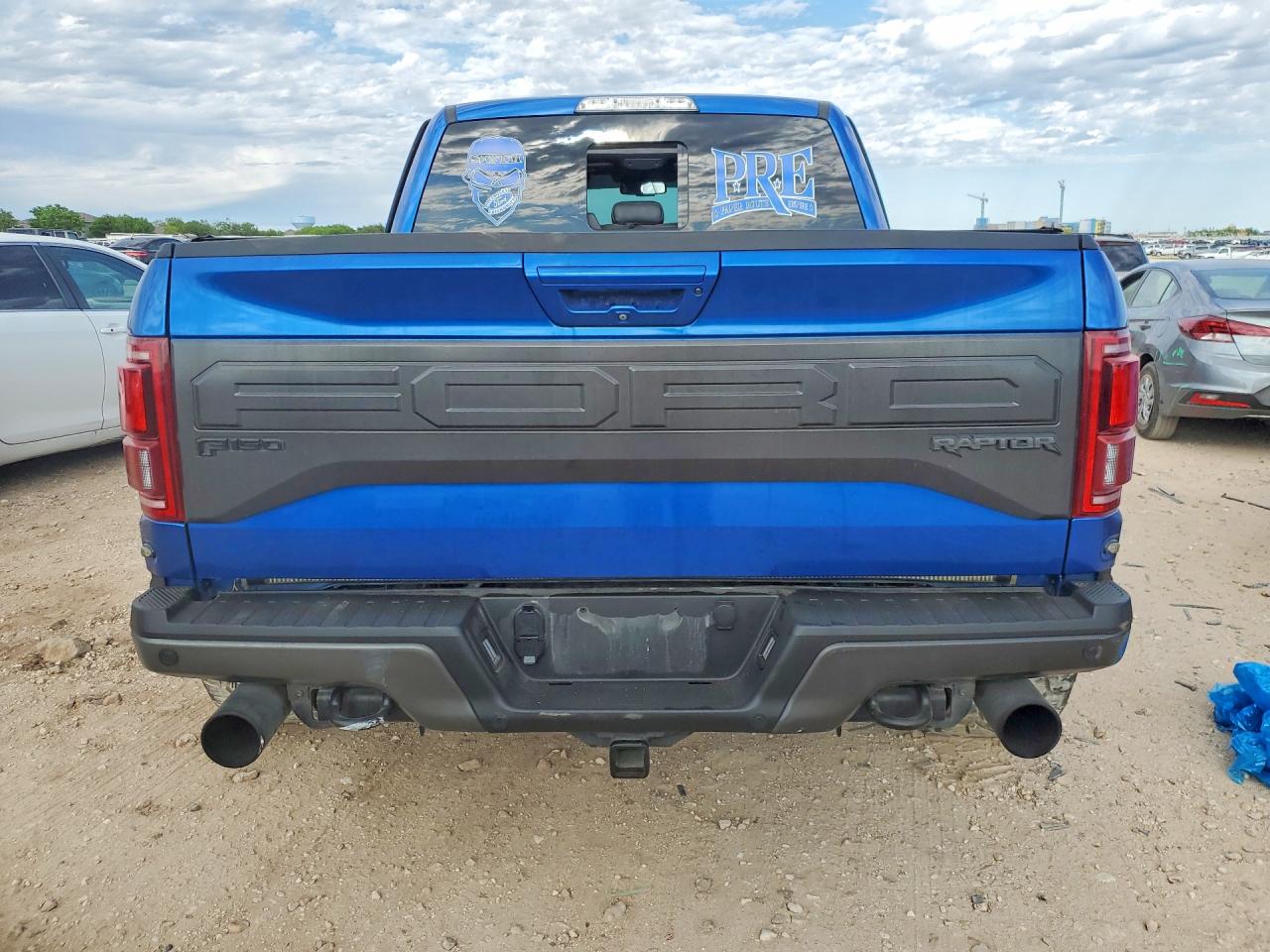 2017 FORD F150 RAPTOR photo 6