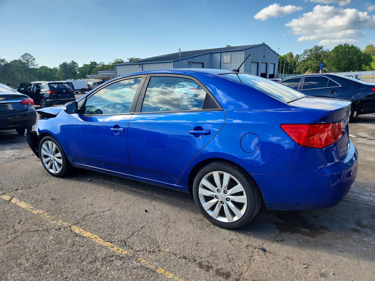 2010 KIA FORTE SX photo 2