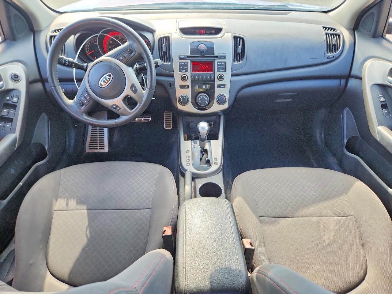 2010 KIA FORTE SX photo 8