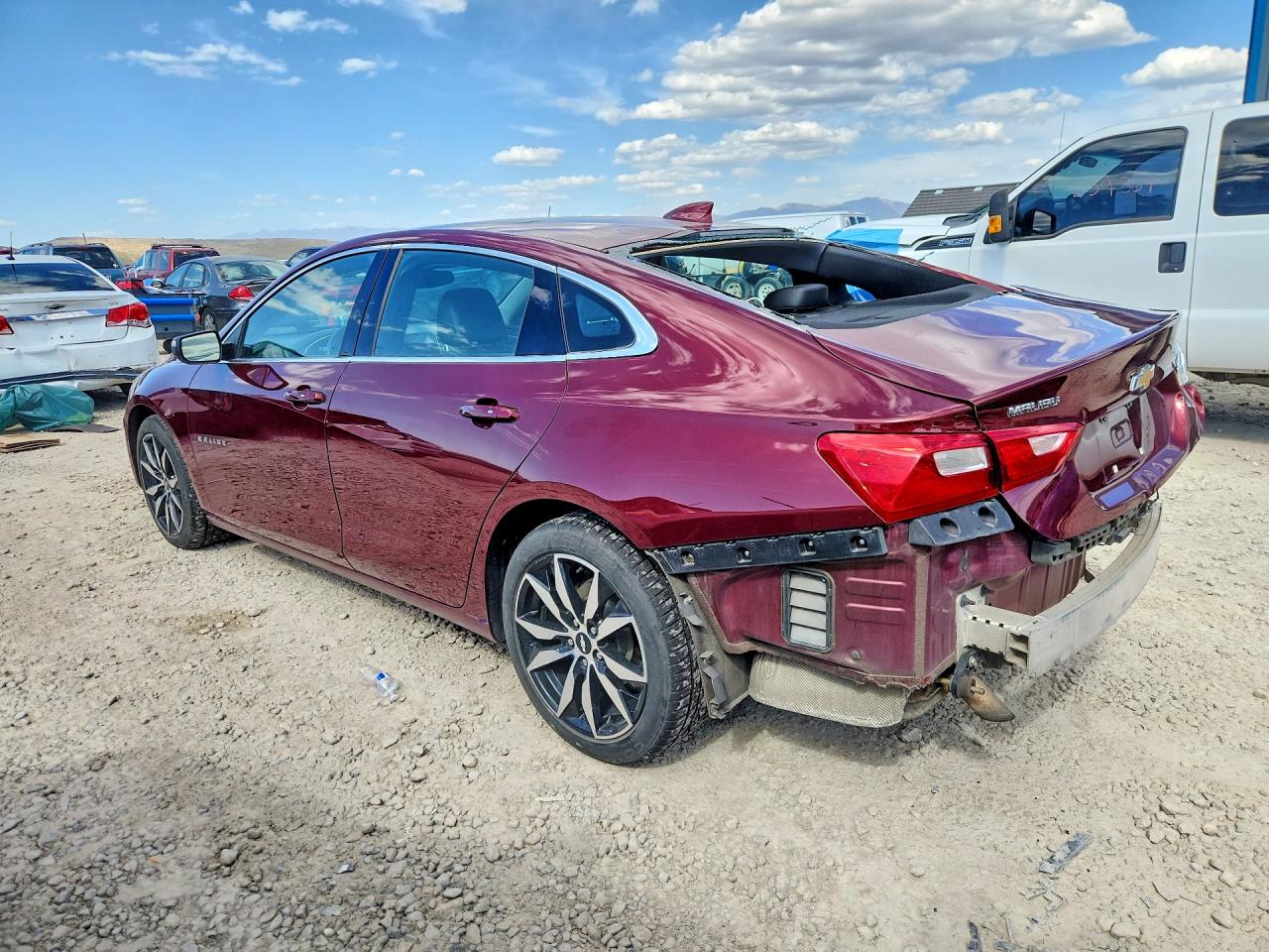 2016 CHEVROLET MALIBU LT photo 2