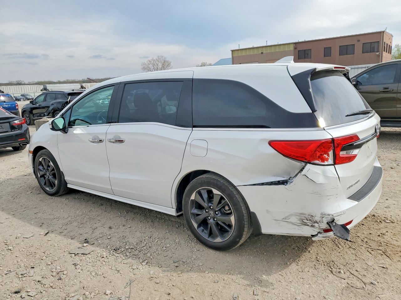 2023 HONDA ODYSSEY ELITE photo 3