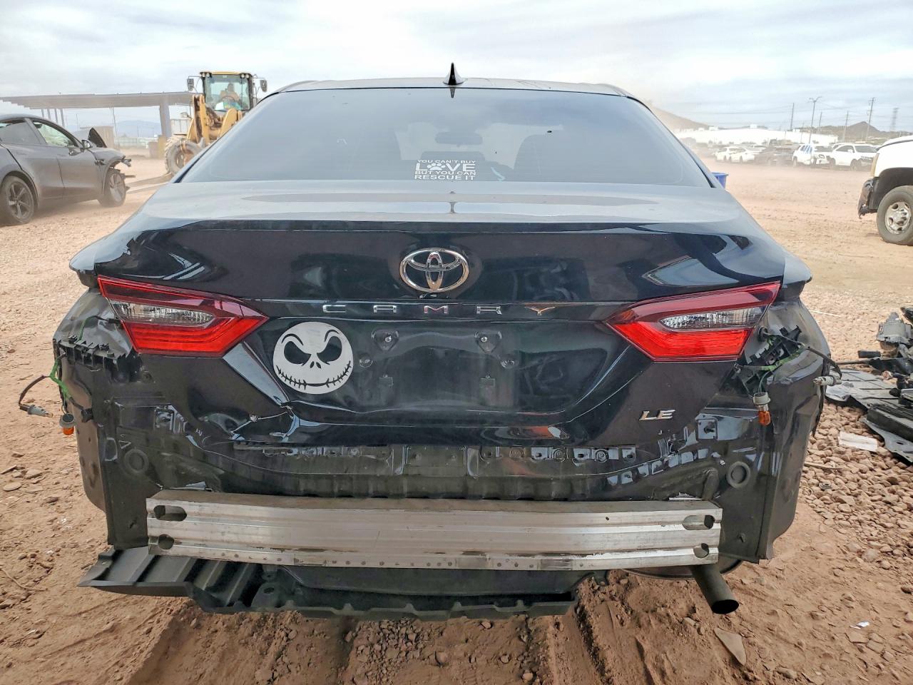 2021 TOYOTA CAMRY LE photo 11