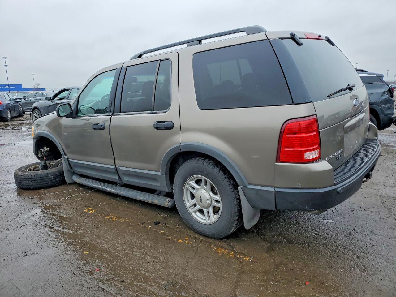 2003 FORD EXPLORER XLT photo 3