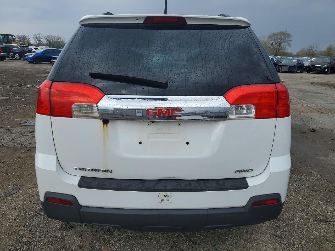 2012 GMC TERRAIN SLE photo 11
