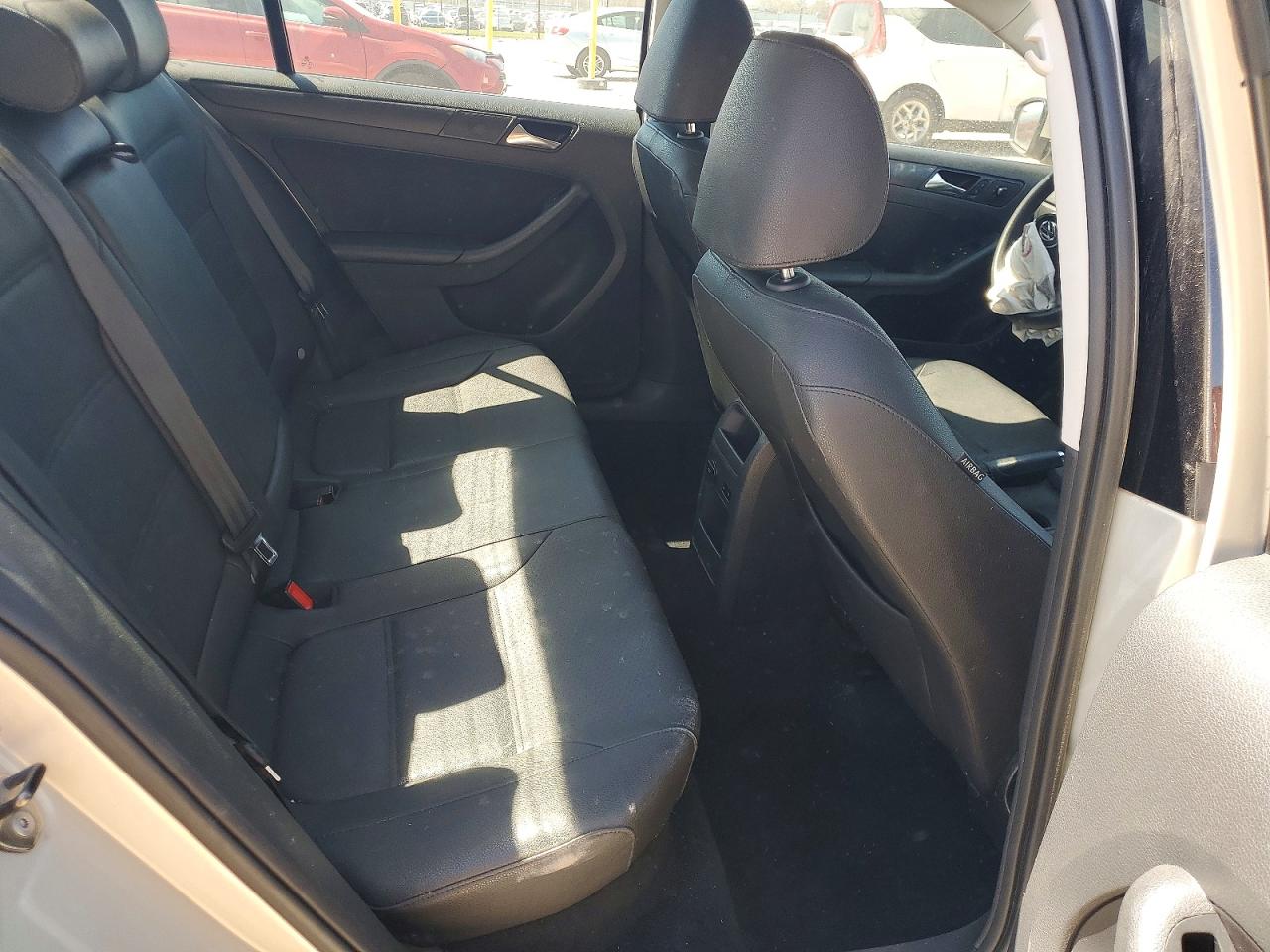 2011 VOLKSWAGEN JETTA SE photo 10