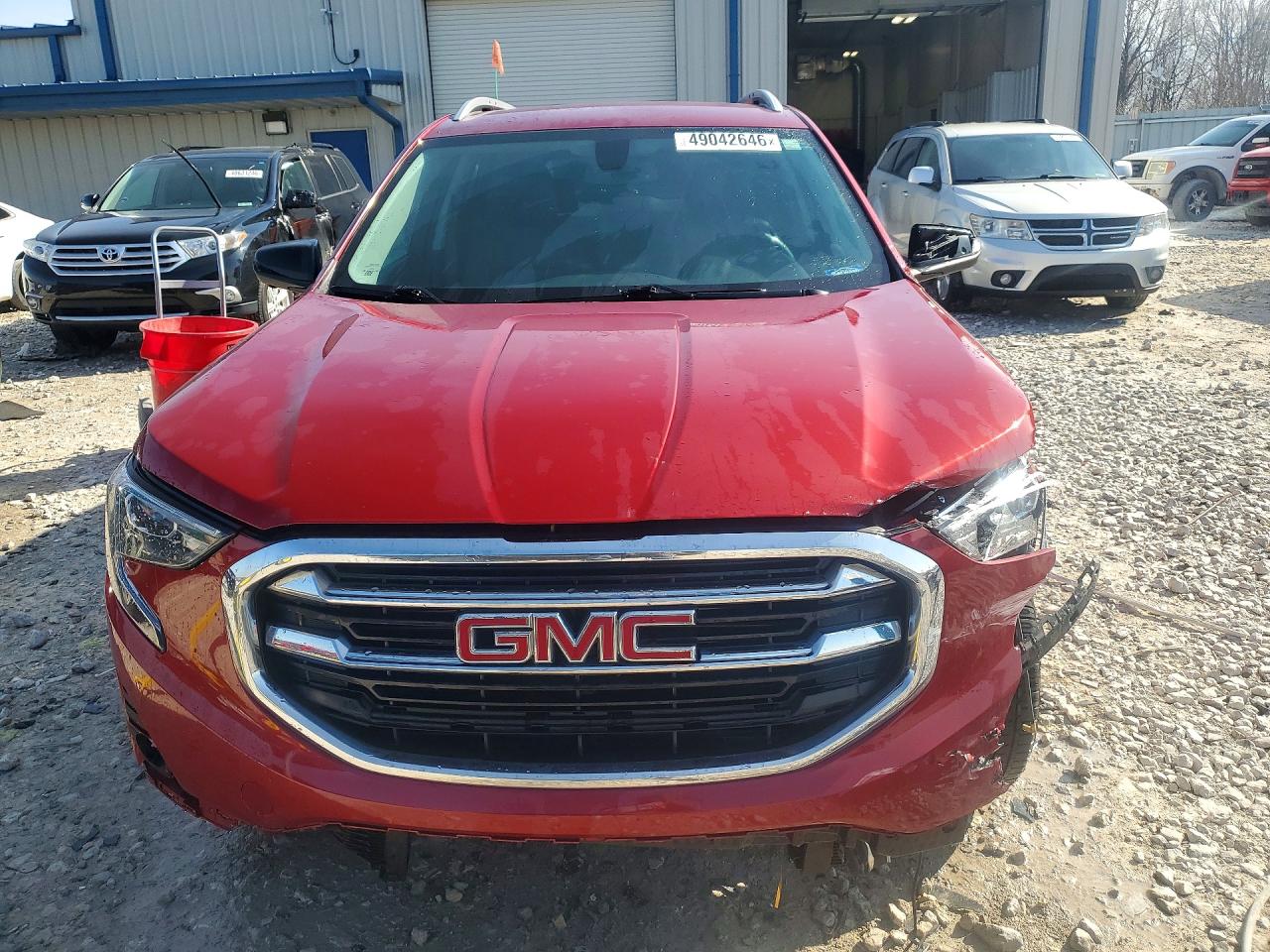 2019 GMC TERRAIN SLT photo 5