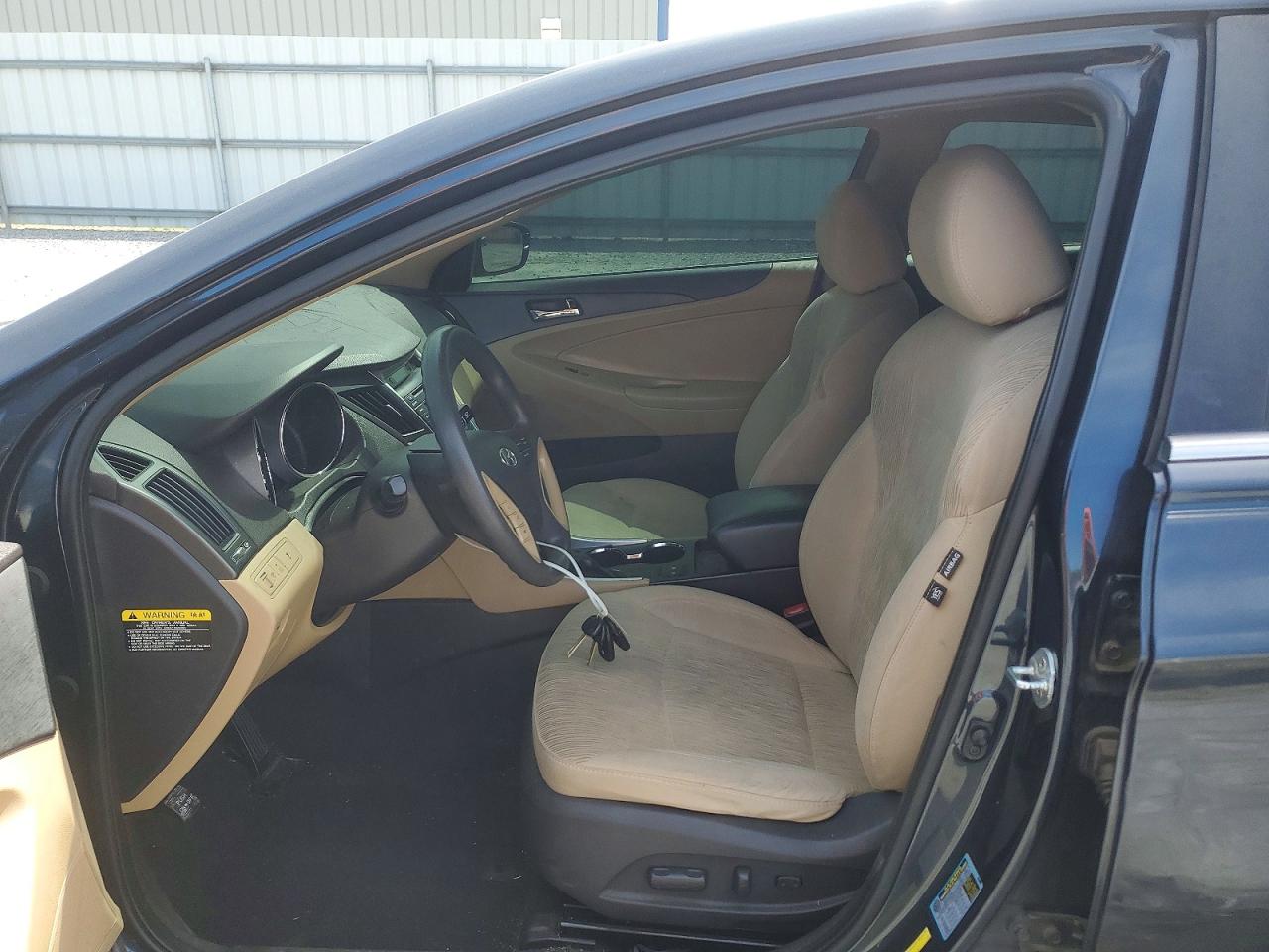 2014 HYUNDAI SONATA GLS photo 19