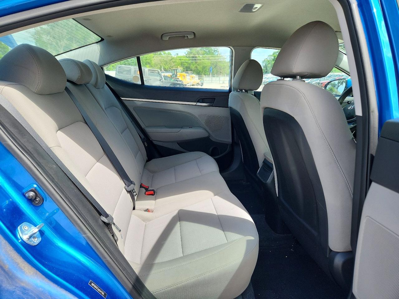 2018 HYUNDAI ELANTRA SEL photo 10