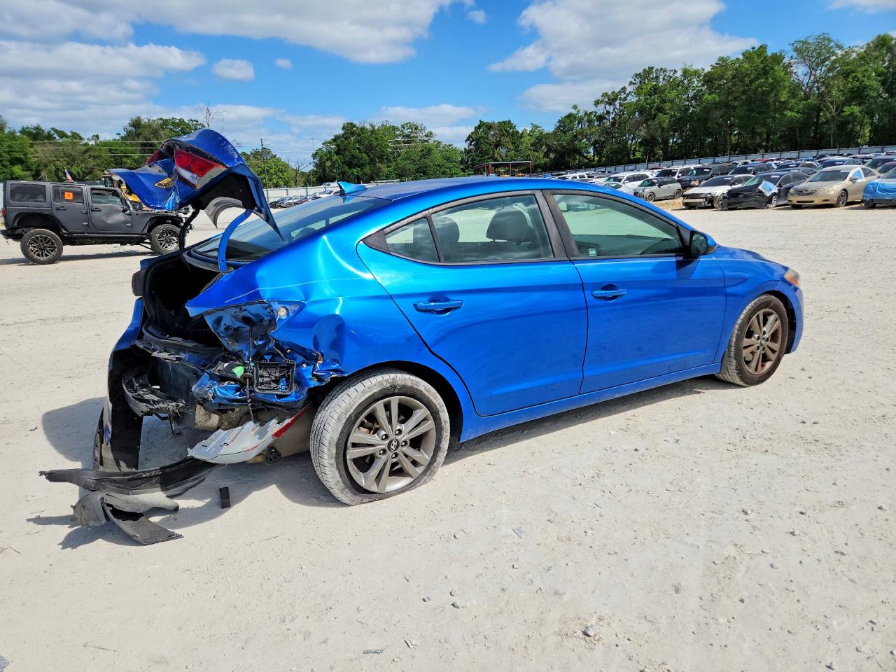2018 HYUNDAI ELANTRA SEL photo 3
