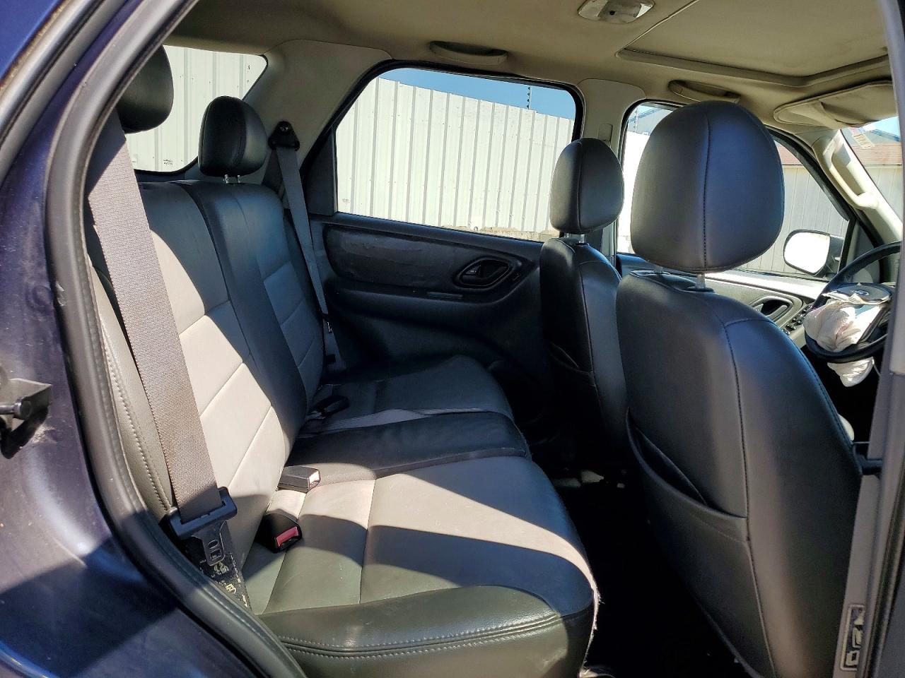 2003 FORD ESCAPE XLT photo 21