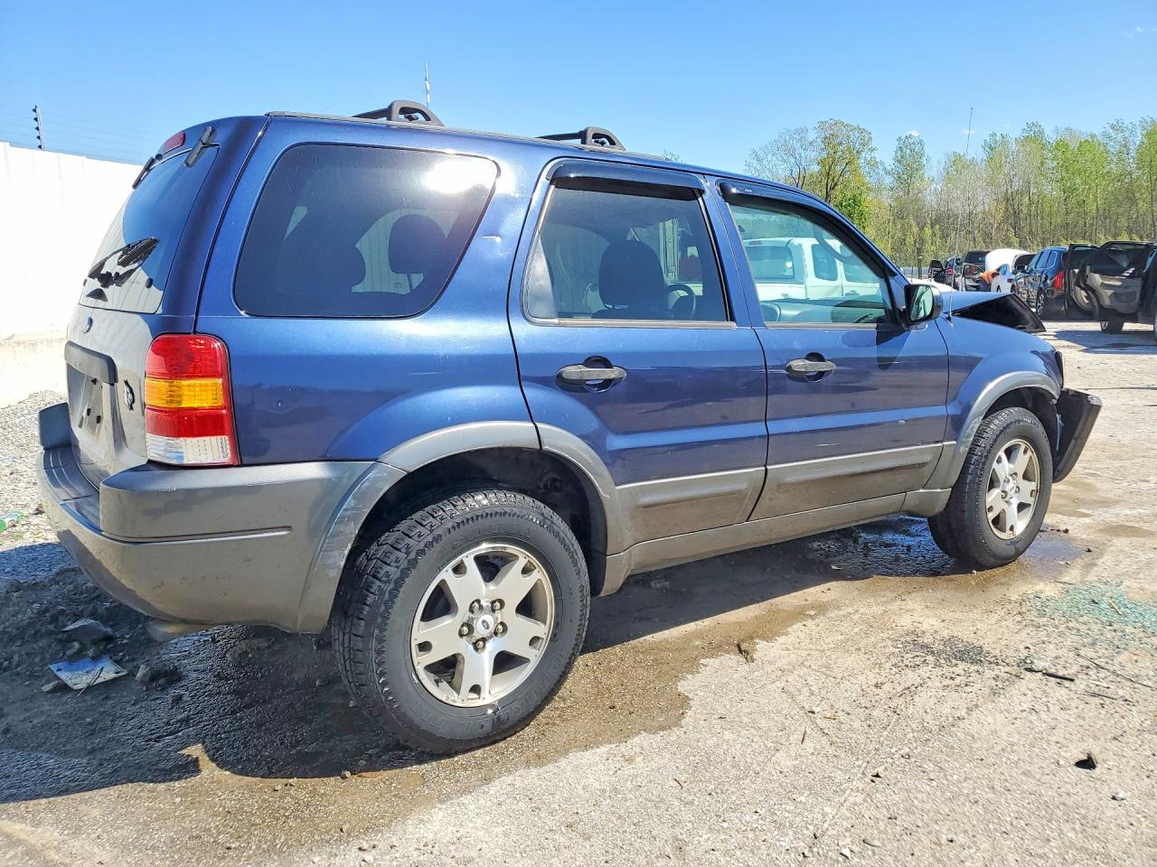 2003 FORD ESCAPE XLT photo 5