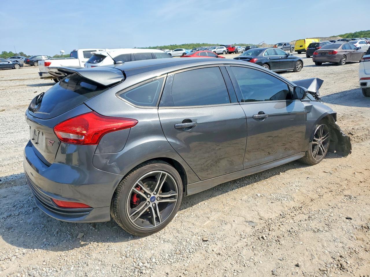 2017 FORD FOCUS ST photo 5