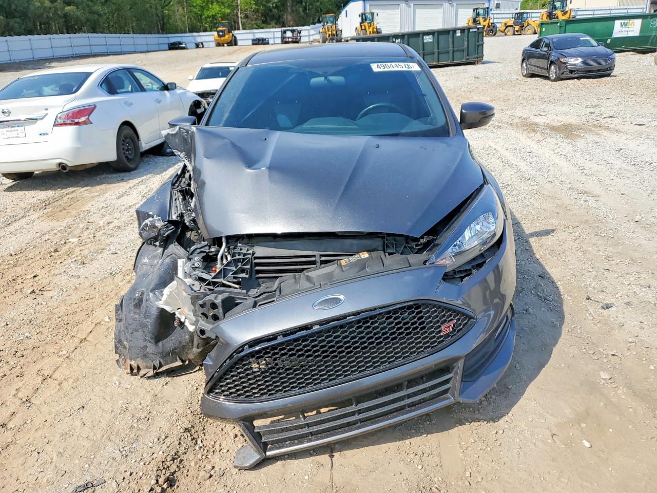 2017 FORD FOCUS ST photo 9