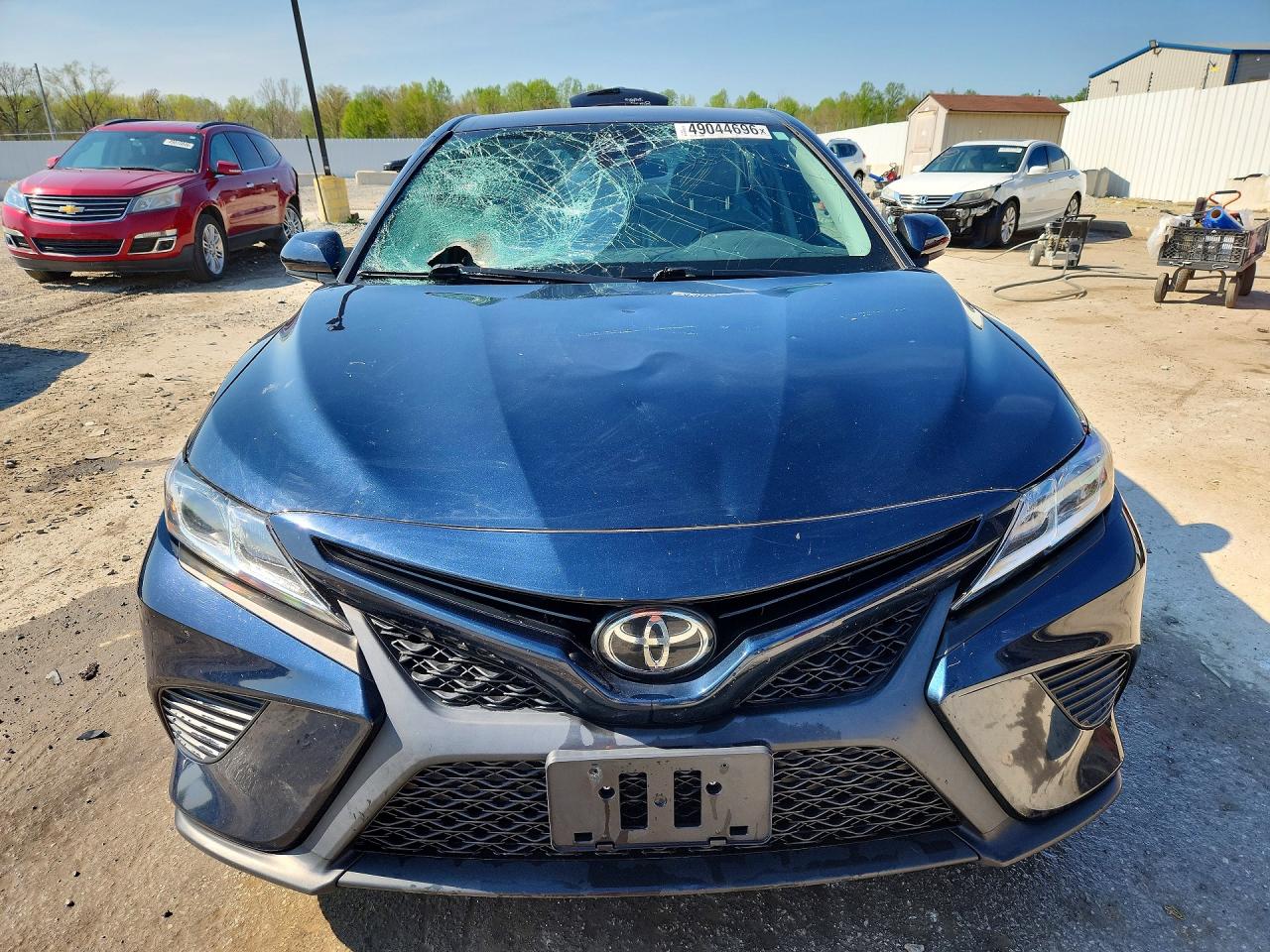2019 TOYOTA CAMRY SE photo 13