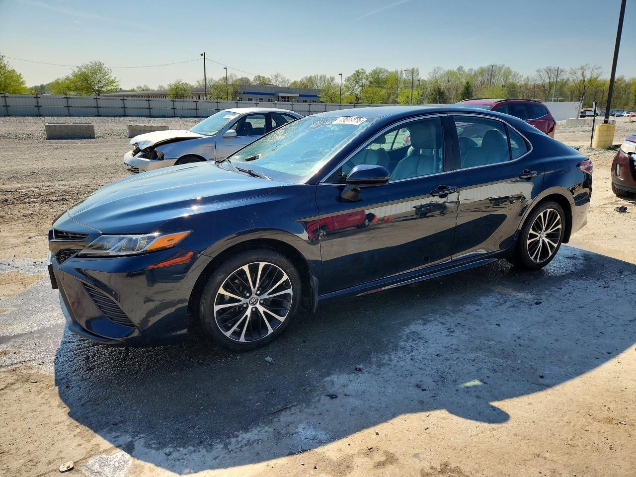 2019 TOYOTA CAMRY