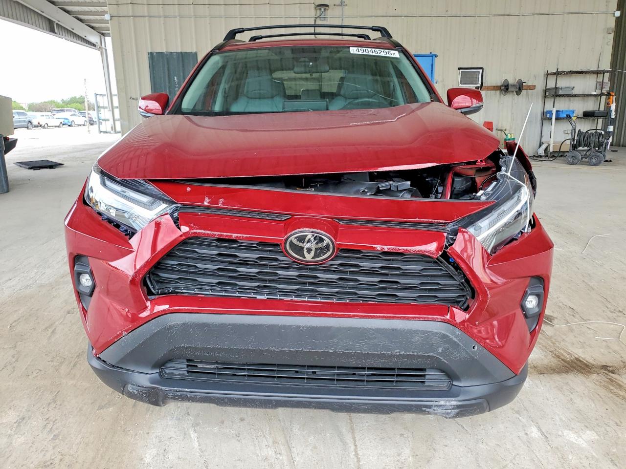2024 TOYOTA RAV4 XLE PREMIUM photo 9