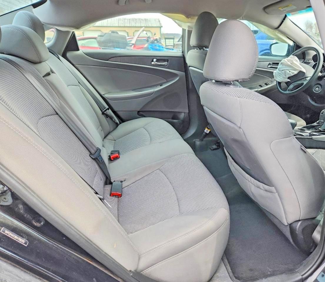 2013 HYUNDAI SONATA GLS photo 19
