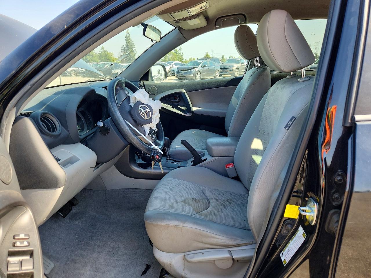 2012 TOYOTA RAV4 BASE photo 19