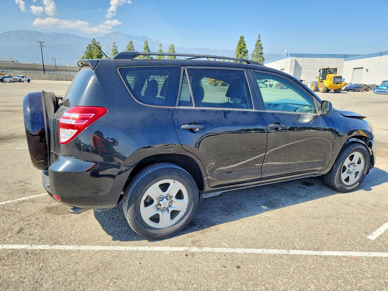 2012 TOYOTA RAV4 BASE photo 7