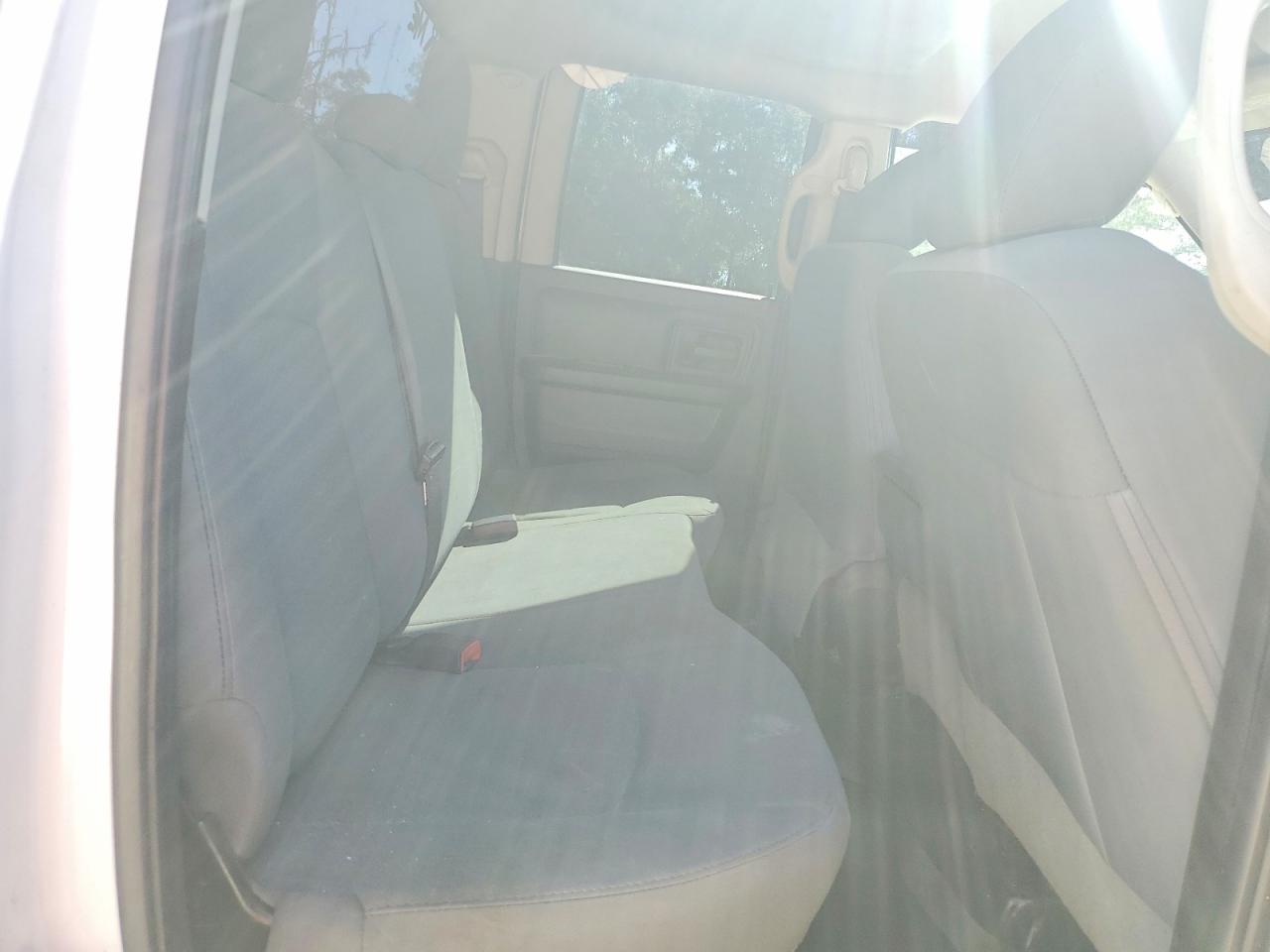 2019 RAM 1500 CLASSIC TRADESMAN photo 19