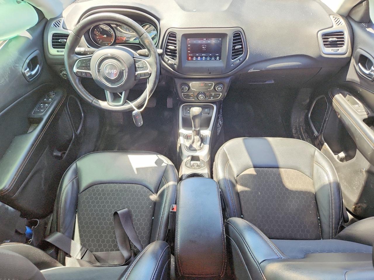 2019 JEEP COMPASS LATITUDE photo 8