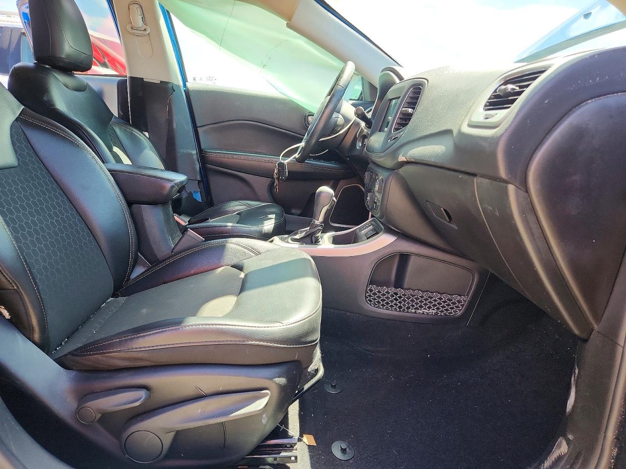 2019 JEEP COMPASS LATITUDE photo 7