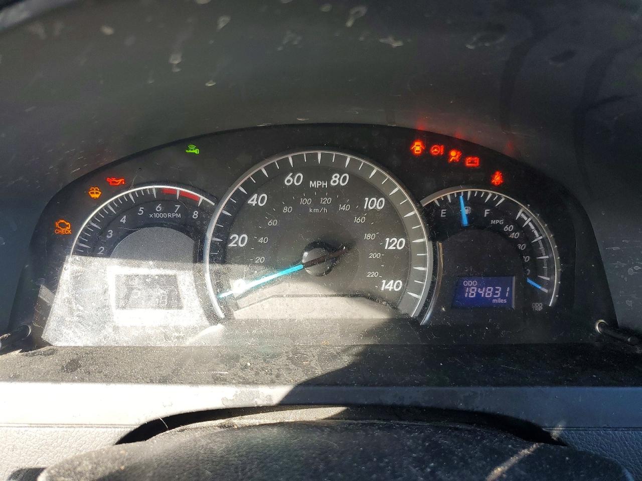 2013 TOYOTA CAMRY XLE V6 photo 9