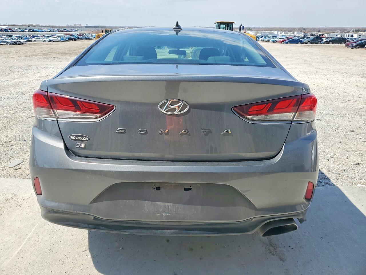 2018 HYUNDAI SONATA SE photo 11