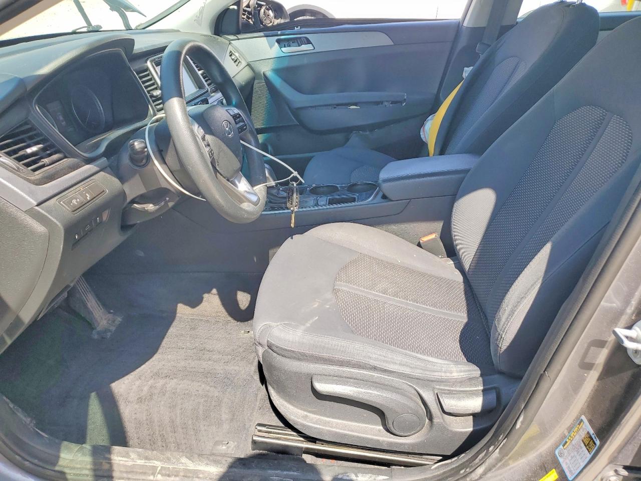 2018 HYUNDAI SONATA SE photo 13