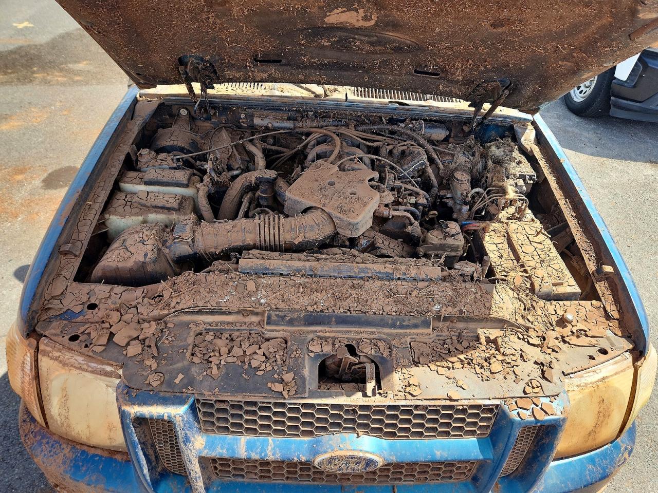 2001 FORD EXPLORER SPORT TRAC photo 31