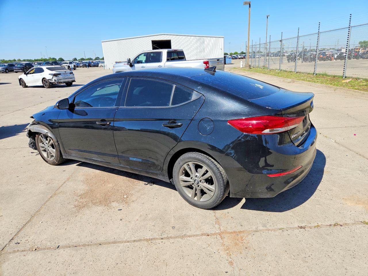 2017 HYUNDAI ELANTRA SE photo 4