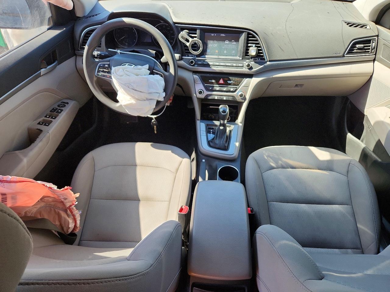 2017 HYUNDAI ELANTRA SE photo 22