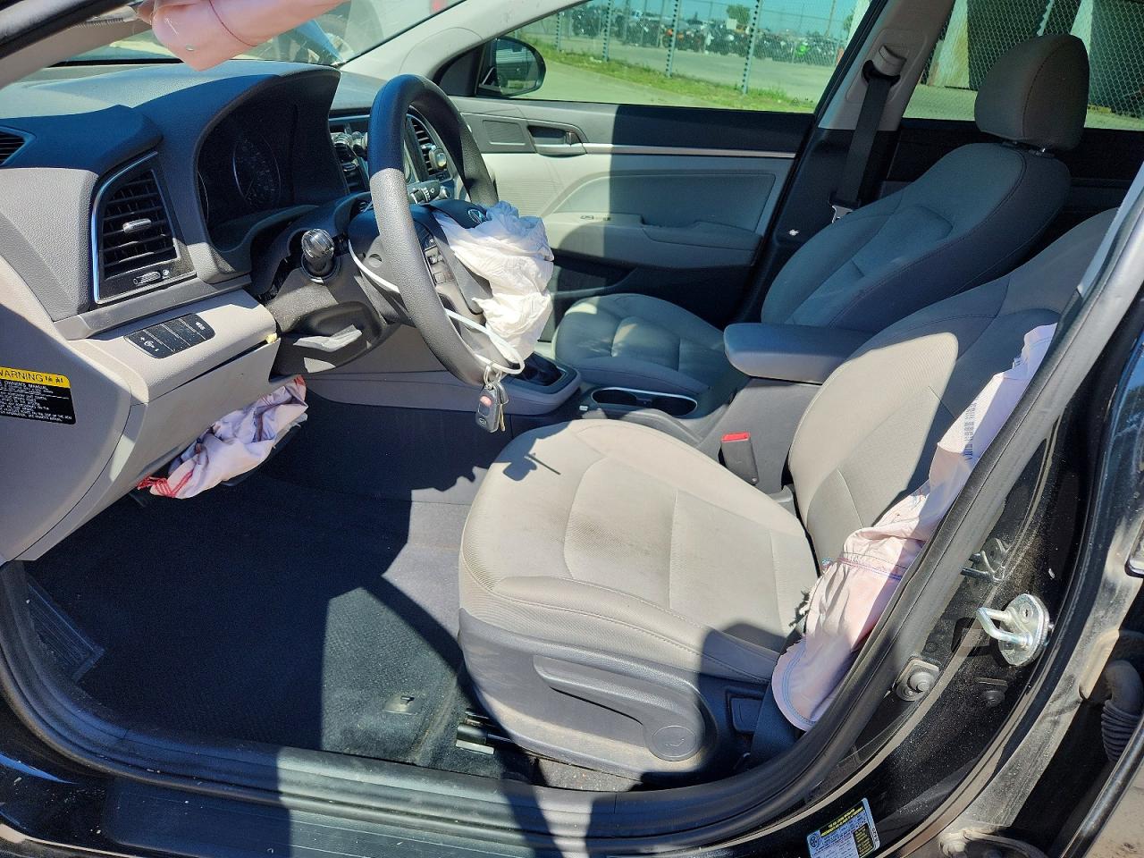 2017 HYUNDAI ELANTRA SE photo 19