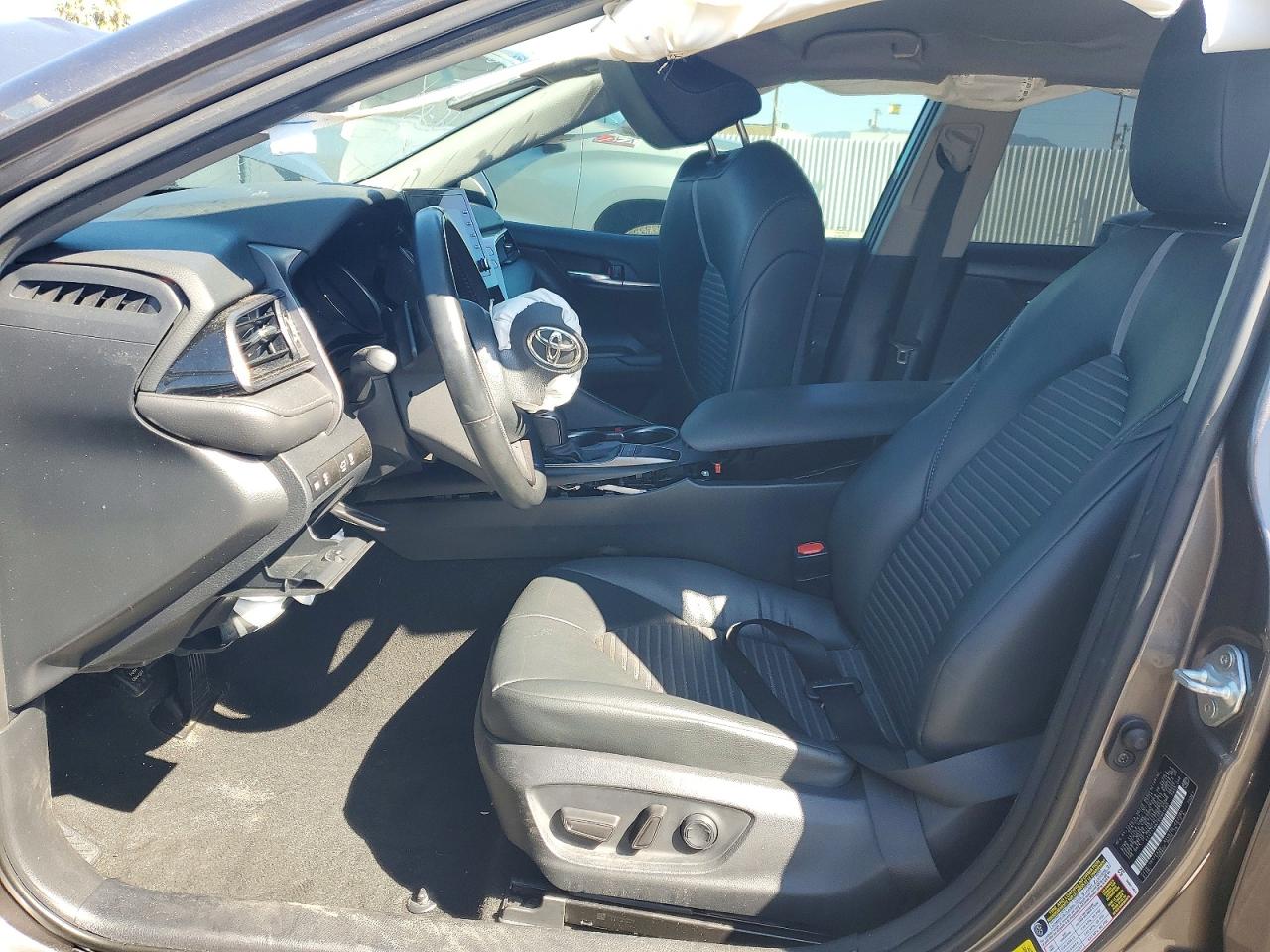 2024 TOYOTA CAMRY SE photo 19
