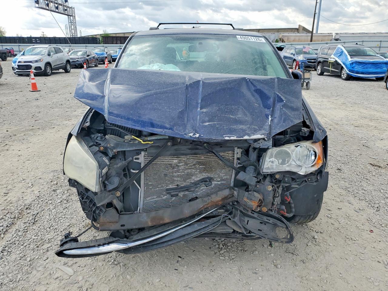 2012 CHRYSLER TOWN & COUNTRY TOURING photo 9