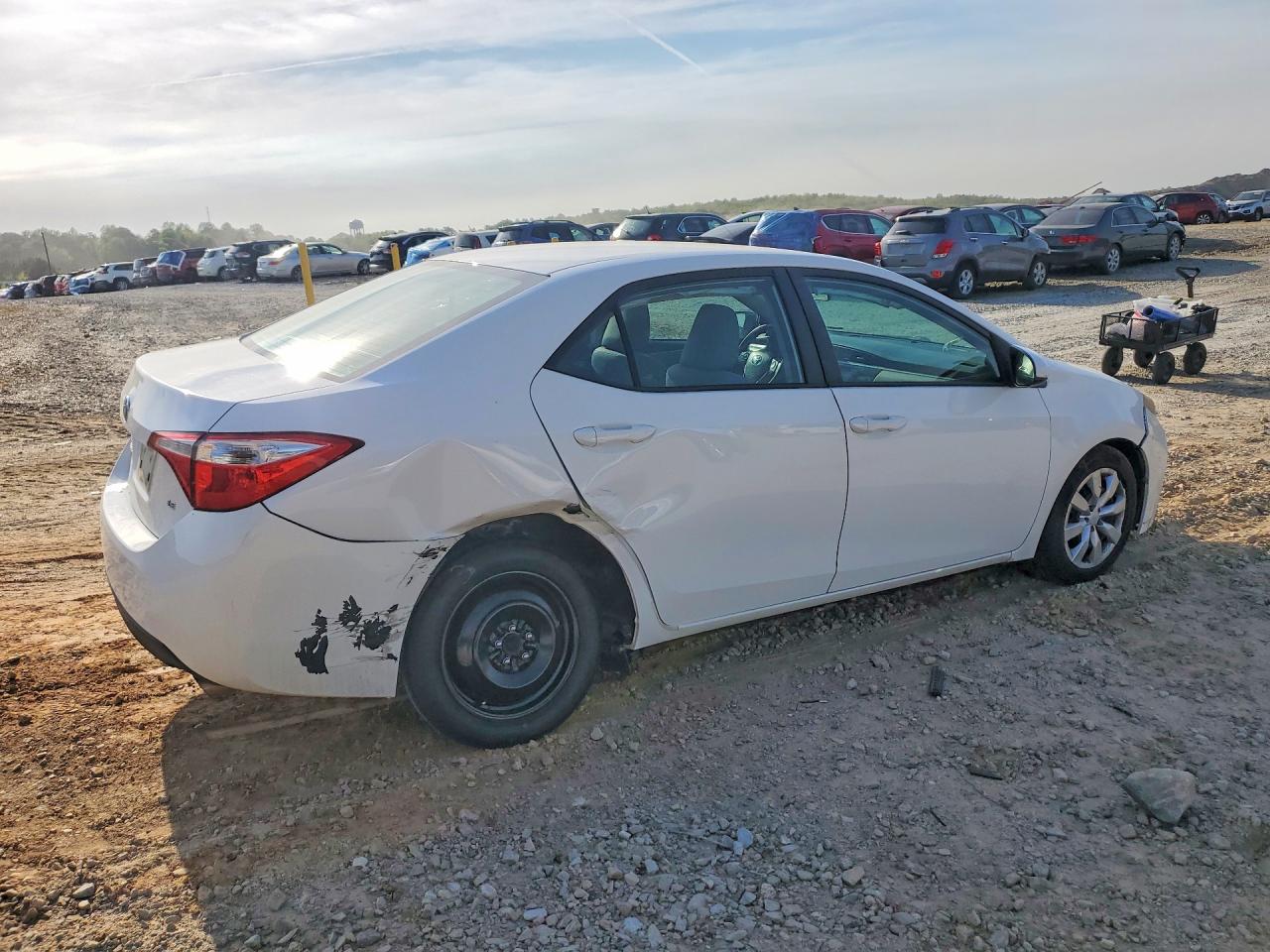 2014 TOYOTA COROLLA LE photo 7