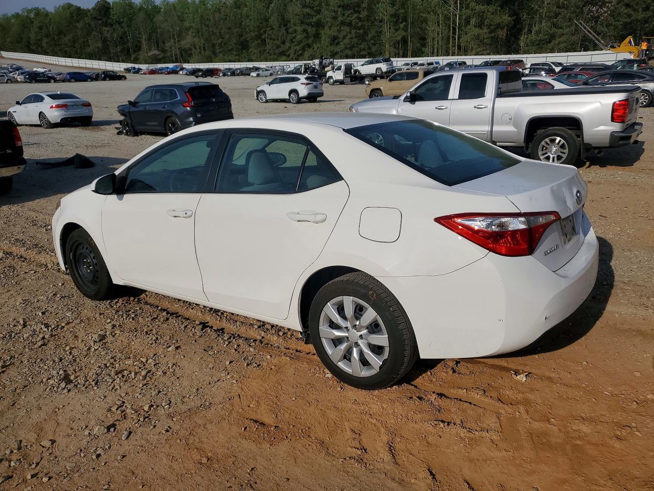 2014 TOYOTA COROLLA LE photo 4