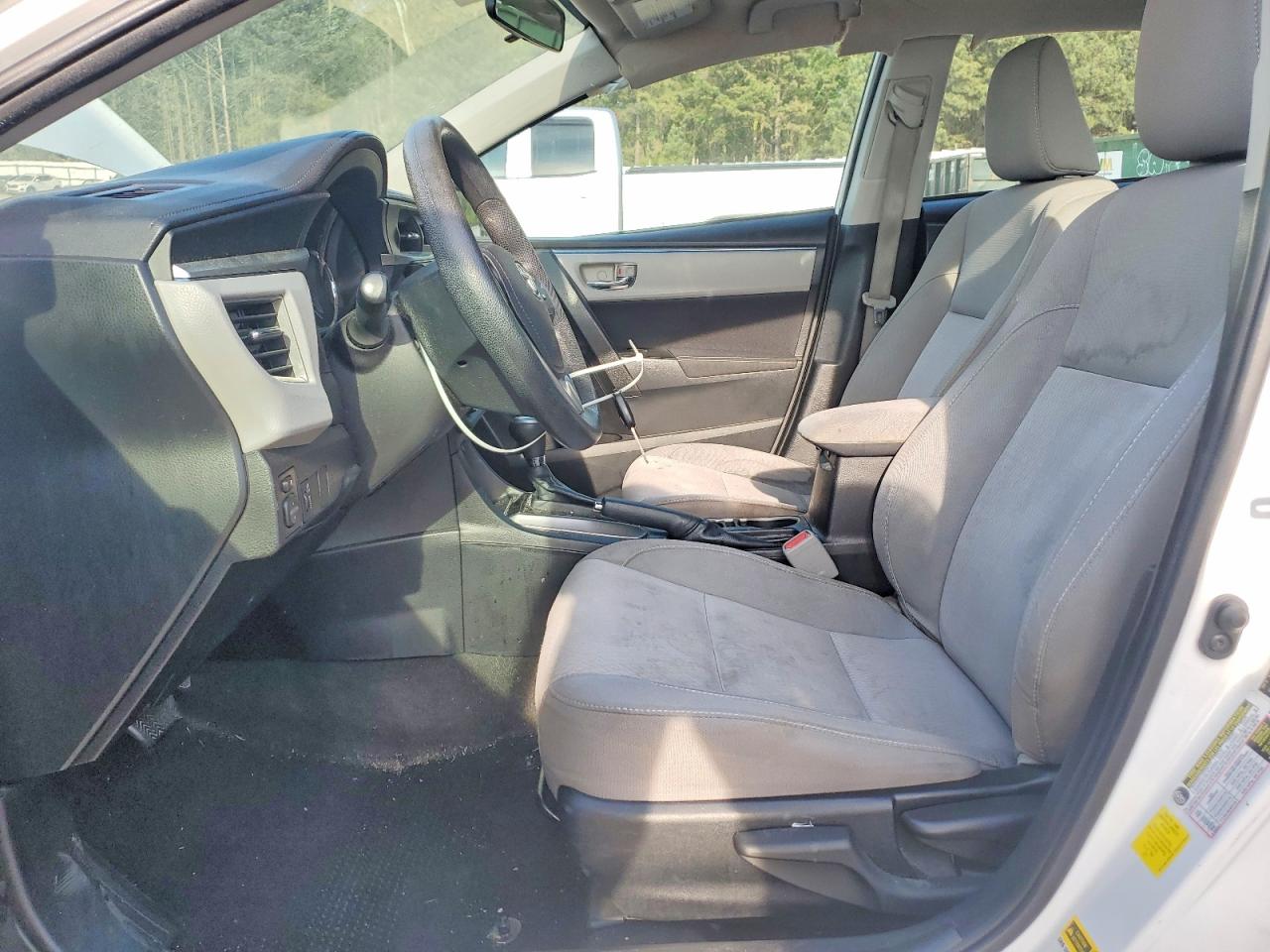 2014 TOYOTA COROLLA LE photo 19