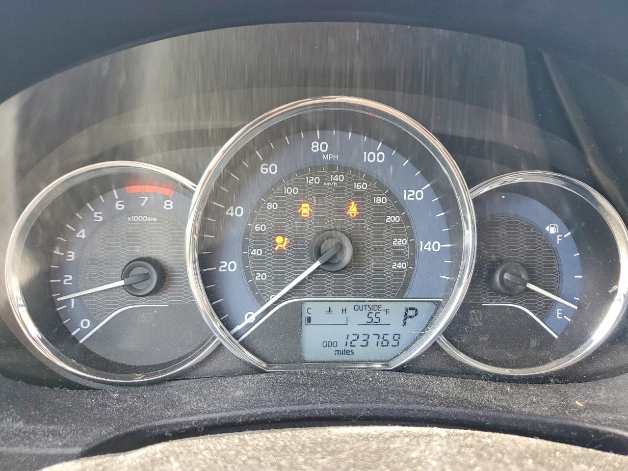 2014 TOYOTA COROLLA LE photo 25