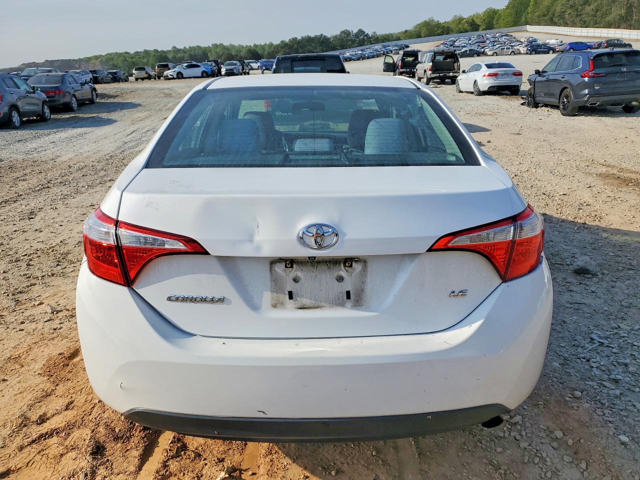 2014 TOYOTA COROLLA LE photo 16