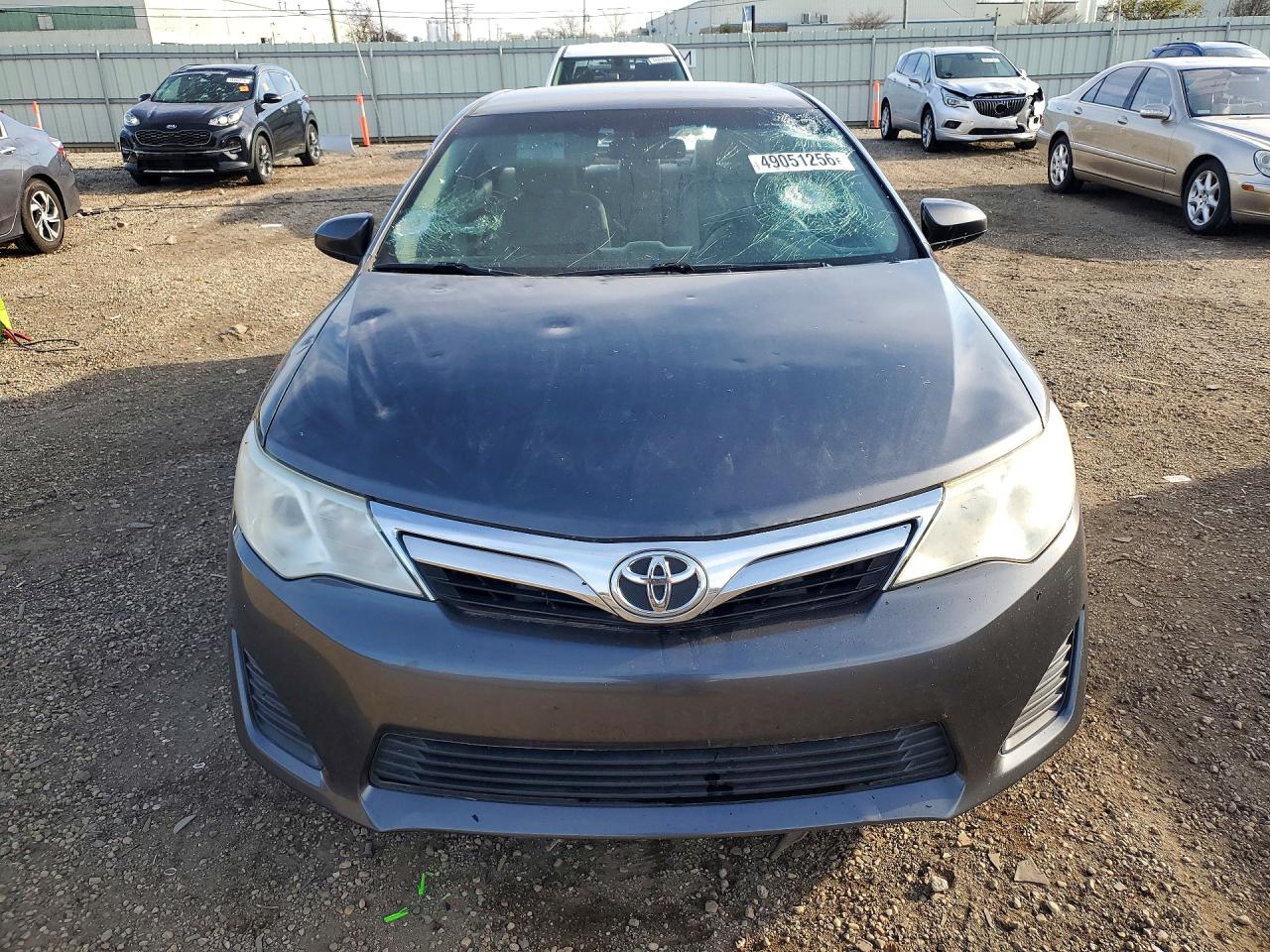 2014 TOYOTA CAMRY LE photo 13