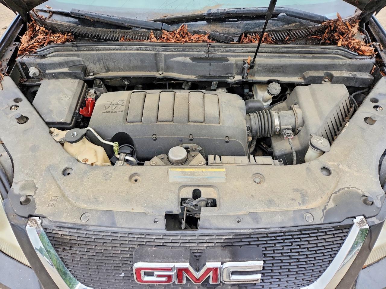 2010 GMC ACADIA SLE photo 12