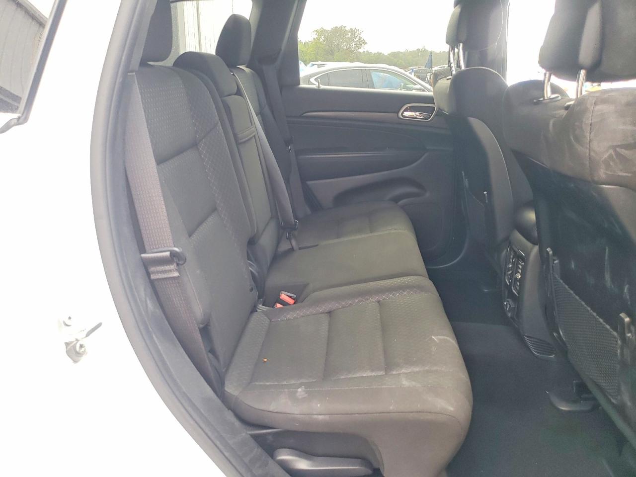 2020 JEEP GRAND CHEROKEE LAREDO photo 11