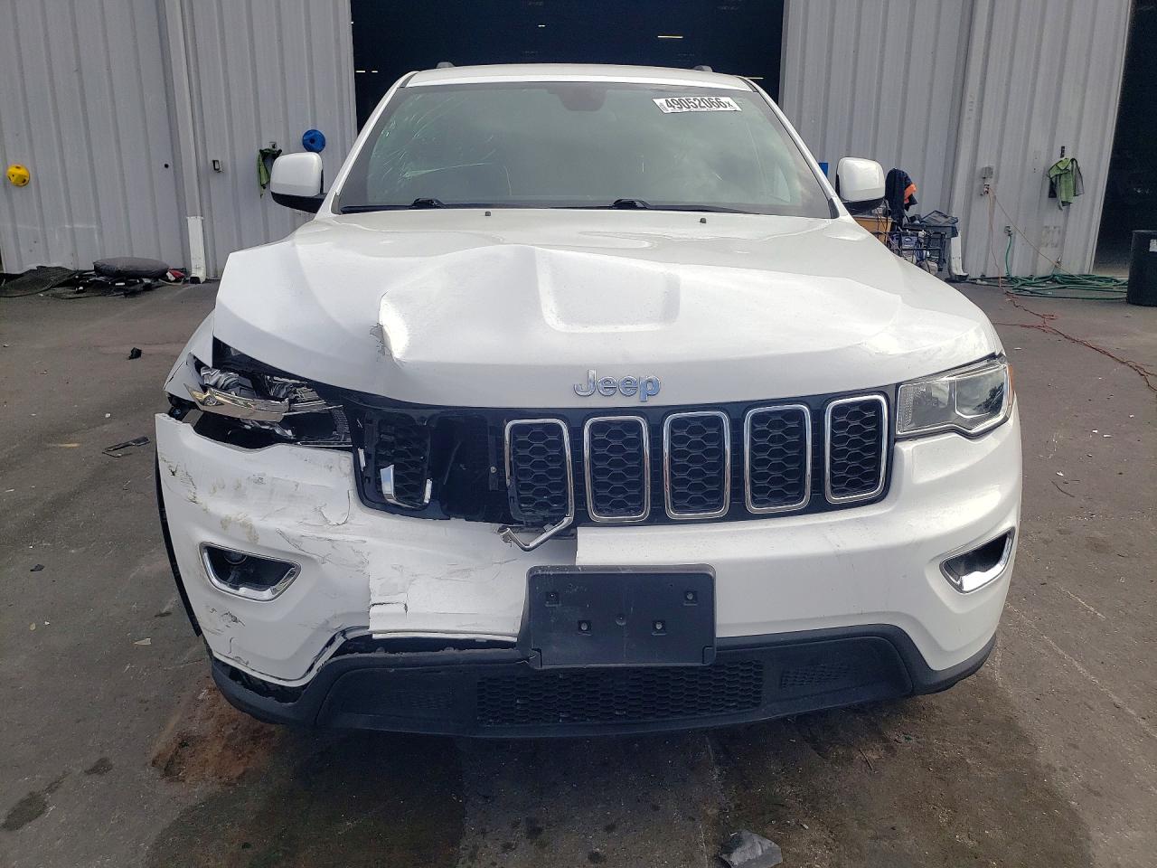 2020 JEEP GRAND CHEROKEE LAREDO photo 5