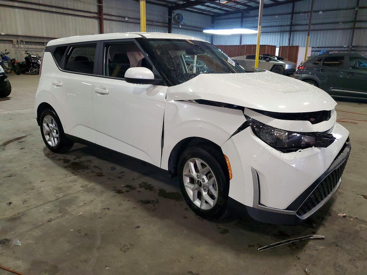 2025 KIA SOUL LX photo 7